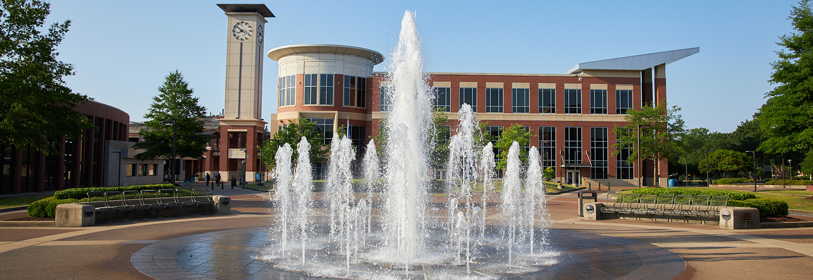 UofM alum’s potentially historic donation funds new scholarship program | Memphis Buisness Journal
